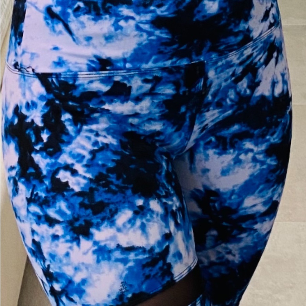 Blue Tie-Dye Sports Bra and Shorts Set - Picture 5 of 8